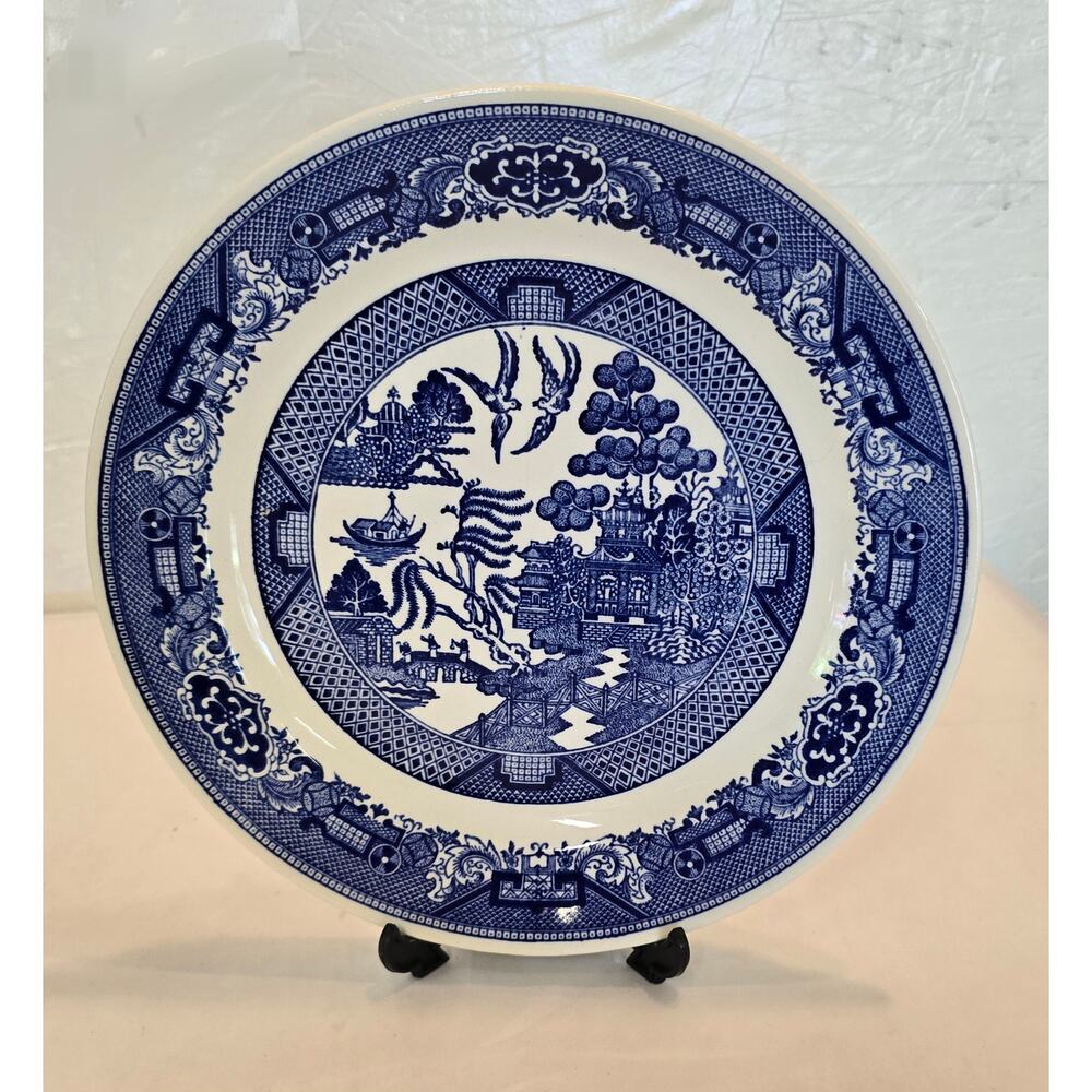 Blue Willow by Royal of Sebring Ohio 10 1/6 Dinner Plate